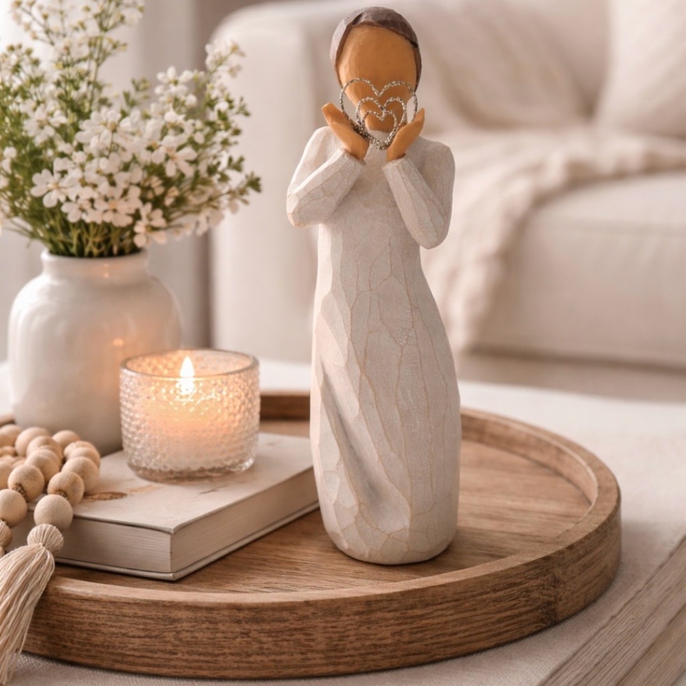 Willow Tree Lots Of Love - Boxed Willow Tree Embrace Figurine - Cream and Brown